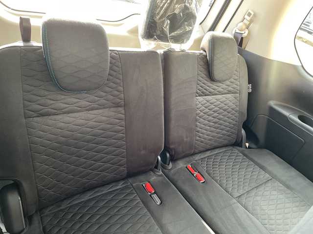 日産 セレナ ライダー 石川県 2017(平29)年 7.3万km パール 純正９型ナビ　フルセグＴＶ　アラウンドビューモニター　ＬＥＤヘッドライト　ＥＴＣ　両側パワースライド　エマージェンシーブレーキ　純正アルミホイール　インテリキー　プッシュスタート