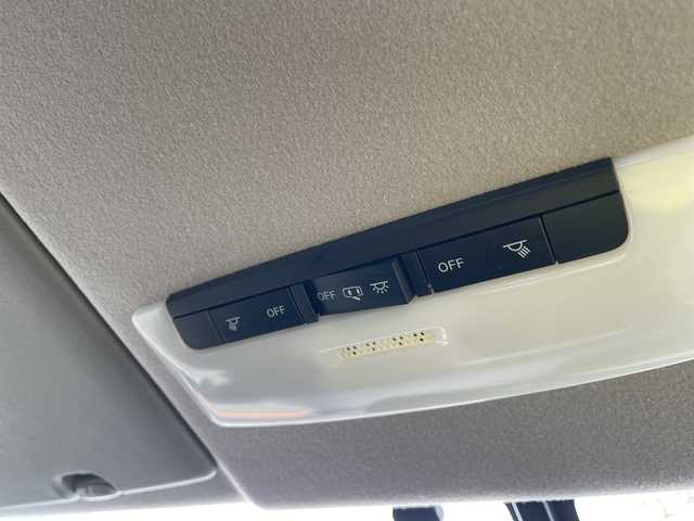 日産 セレナ ライダー 石川県 2017(平29)年 7.3万km パール 純正９型ナビ　フルセグＴＶ　アラウンドビューモニター　ＬＥＤヘッドライト　ＥＴＣ　両側パワースライド　エマージェンシーブレーキ　純正アルミホイール　インテリキー　プッシュスタート