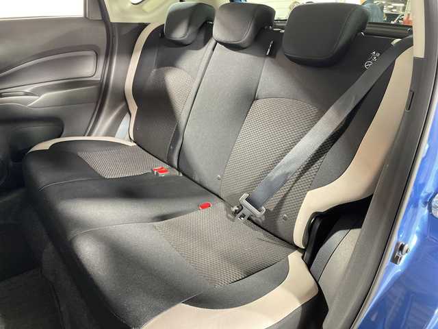 日産 ノート e－パワー X 福岡県 2017(平29)年 5.9万km シャイニングブルー 純正ディーラーナビ（CD、DVD、Bluetooth、iPod、AUX）/ETC/フルセグテレビ/レーンキープアシスト/パーキングアシスト/取扱説明書/ベンチシート/衝突被害軽減システム