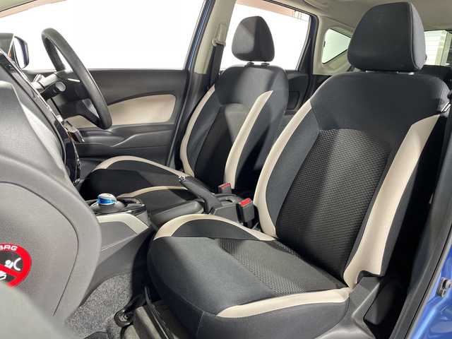 日産 ノート e－パワー X 福岡県 2017(平29)年 5.9万km シャイニングブルー 純正ディーラーナビ（CD、DVD、Bluetooth、iPod、AUX）/ETC/フルセグテレビ/レーンキープアシスト/パーキングアシスト/取扱説明書/ベンチシート/衝突被害軽減システム