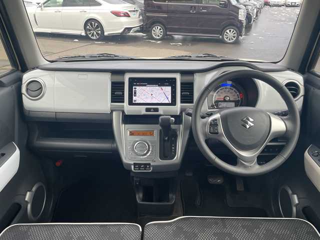 スズキ ハスラー X 道央・札幌 2017(平29)年 9.5万km シフォンアイボリーM ・４WD/・衝突軽減ブレーキ/・純正ナビ/　CD＆BT＆USB＆TV/・全方位カメラ/・バックカメラ/・サイドカメラ/・フロントカメラ/・ダウンヒルアシスト/・アイドリングストップ/・オートエアコン/・オートライト/・ミラーヒーター/・シートヒーター/・電動格納ミラー/・前方ドライブレコーダー/・ETC/・プッシュスタート/・スマートキー/・純正フロアマット/・ドアバイザー/・ウィンカーミラー/・フォグライト/・スペアキー