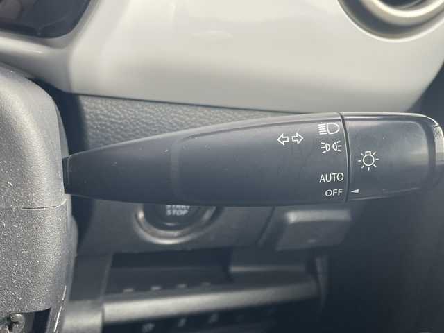 スズキ ハスラー X 道央・札幌 2017(平29)年 9.5万km シフォンアイボリーM ・４WD/・衝突軽減ブレーキ/・純正ナビ/　CD＆BT＆USB＆TV/・全方位カメラ/・バックカメラ/・サイドカメラ/・フロントカメラ/・ダウンヒルアシスト/・アイドリングストップ/・オートエアコン/・オートライト/・ミラーヒーター/・シートヒーター/・電動格納ミラー/・前方ドライブレコーダー/・ETC/・プッシュスタート/・スマートキー/・純正フロアマット/・ドアバイザー/・ウィンカーミラー/・フォグライト/・スペアキー