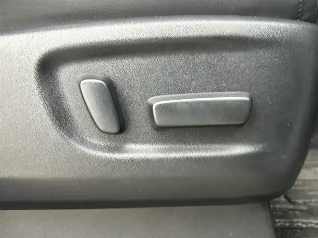 トヨタ アルファード S Cパッケージ 千葉県 2018(平30)年 6.4万km ホワイトパールクリスタルシャイン 禁煙車/トヨタセーフティセンス/・プリクラッシュセーフティ/・プリクラッシュセーフティブレーキ/・レーンディパーチャーアラート/・レーンキープアシスト/・ブラインドスポットモニター/・クリアランスソナー/・レーダークルーズコントロール/12.1インチフリップダウンモニター/両側パワースライドドア/パワーバックドア/純正１０インチメモリナビ/・型番：NSZN-Z68T/・CD/DVD/Bluetooth/フルセグTV/・バックカメラ/・ビルトインETC２.０/・デジタルインナーミラー/レザーシート/・DNセカンドパワーシート/・D席メモリ付き/・DNシートヒーター/・DNエアーシート/革巻きステアリング/・ステアリングスイッチ/・ステアリングヒーター/MT付きAT/電子パーキング/・ブレーキホールド/左右独立エアコン/純正フロアマット/純正１８インチAW/オートライト/・オートマチックハイビーム/・LEDヘッドライト/・LEDフォグランプ