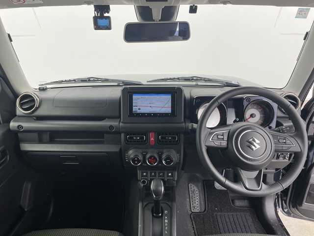 スズキ ジムニー XC 群馬県 2025(令7)年 0.9万km ブルーイッシュブラックパール3 4WDターボ　ナビ　バックカメラ　ドラレコ　シートヒーター　衝突被害軽減ブレーキ　レーンアシスト　LEDヘッドランプ　オートライト　クリアランスソナー　スマートキー　プッシュスタートボタン　禁煙車
