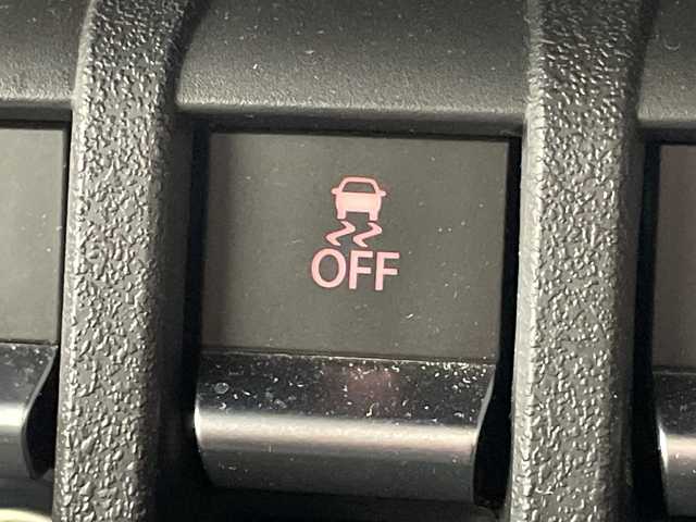 スズキ ジムニー XC 群馬県 2025(令7)年 0.9万km ブルーイッシュブラックパール3 4WDターボ　ナビ　バックカメラ　ドラレコ　シートヒーター　衝突被害軽減ブレーキ　レーンアシスト　LEDヘッドランプ　オートライト　クリアランスソナー　スマートキー　プッシュスタートボタン　禁煙車