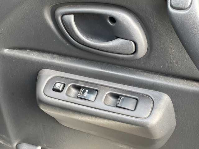 スズキ ジムニー XG 千葉県 2017(平29)年 11.1万km スペリアホワイト 4WD/5MT/社外1DINオーディオ/リモコンキー/ルーフキャリア/社外サスペンション/ETC/ABS