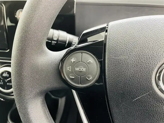 トヨタ アクア S スタイルブラック 福島県 2018(平30)年 5.6万km ホワイトパールクリスタルシャイン トヨタセーフティセンス/・衝突被害軽減/・車線逸脱警報/・レーントレーシングアシスト/・オートハイビーム/純正7インチナビ/・フルセグテレビ/・Bluetooth/・SD/・CD/DVD/・FM/AM/・バックカメラ/・ETC/・ステアリングリモコン/前方ドライブレコーダー/純正フロアマット/純正ドアバイザー/ウインカーミラー/オートミラー/iストップ/クリアランスソナー（前後）/プッシュスタート/・スマートキー/・ライトレベライザー