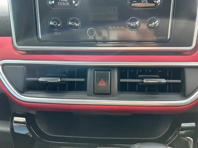 ダイハツ キャスト スポーツ SAⅡ 奈良県 2017(平29)年 2.4万km パールホワイトⅢ ＣＤ/パドルシフト/衝突軽減システム/レーンキープアシスト/後方コーナーセンサー/レーンキープアシスト/ハーフレザーシート/前席シートヒーター/オートライト/ＬＥＤヘッドライト/電動格納ミラー/純正１６インチＡＷ/保証書/スペアキーＸ１