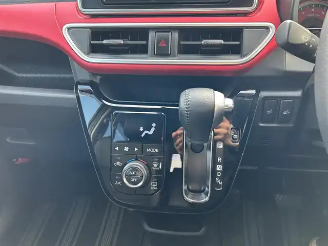 ダイハツ キャスト スポーツ SAⅡ 奈良県 2017(平29)年 2.4万km パールホワイトⅢ ＣＤ/パドルシフト/衝突軽減システム/レーンキープアシスト/後方コーナーセンサー/レーンキープアシスト/ハーフレザーシート/前席シートヒーター/オートライト/ＬＥＤヘッドライト/電動格納ミラー/純正１６インチＡＷ/保証書/スペアキーＸ１