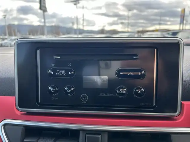 ダイハツ キャスト スポーツ SAⅡ 奈良県 2017(平29)年 2.4万km パールホワイトⅢ ＣＤ/パドルシフト/衝突軽減システム/レーンキープアシスト/後方コーナーセンサー/レーンキープアシスト/ハーフレザーシート/前席シートヒーター/オートライト/ＬＥＤヘッドライト/電動格納ミラー/純正１６インチＡＷ/保証書/スペアキーＸ１