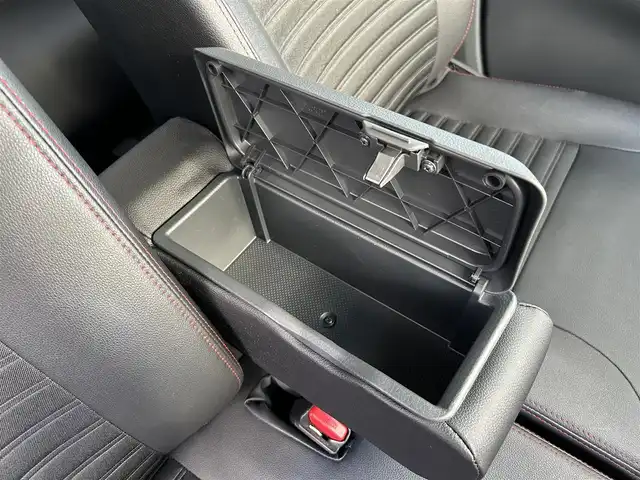 ダイハツ キャスト スポーツ SAⅡ 奈良県 2017(平29)年 2.4万km パールホワイトⅢ ＣＤ/パドルシフト/衝突軽減システム/レーンキープアシスト/後方コーナーセンサー/レーンキープアシスト/ハーフレザーシート/前席シートヒーター/オートライト/ＬＥＤヘッドライト/電動格納ミラー/純正１６インチＡＷ/保証書/スペアキーＸ１