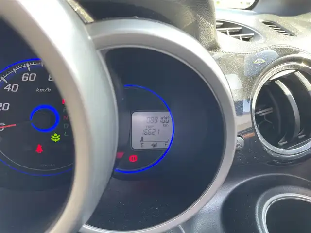 ホンダ Ｎ ＢＯＸ カスタム G Lパッケージ 兵庫県 2013(平25)年 8.8万km クリスタルブラックパール (株)IDOMが運営する【じしゃロン神戸名谷店】の自社ローン専用車両になりますこちらは現金またはオートローンご利用時の価格です。自社ローンご希望の方は別途その旨お申付け下さい/左パワースライド/スマートキー/ETC/バックカメラ/純正SDナビ/HIDヘッドライト/オートライト/電動格納ミラー/14インチ純正アルミ/オートエアコン/プッシュスタート/横滑り防止/フルセグTV/Bluetooth/ECONボタン/ドラレコ（F）