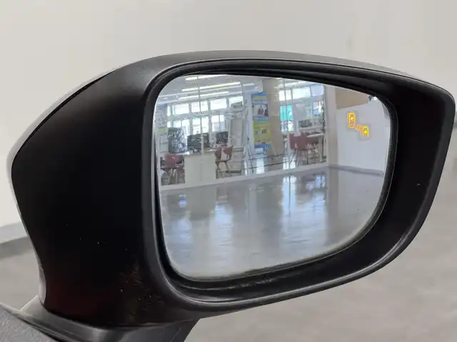 マツダ デミオ XD ツーリング 愛知県 2015(平27)年 6.4万km ソウルレッドプレミアムメタリック ディーゼルターボ/FF/MTモード付フロア6AT/純正 7インチナビ/（FM/AM/aha/Stitcher/Bluetooth/USBx2/CD/AUX/DVD/TV）/【OP】CD/DVDプレーヤー＋地上デジタルTVチューナー（フルセグ）/バックカメラ/リヤスポイラー/ドライブレコーダー 前方/ETC/安全/・スマートシティブレーキサポート［SCBS］/・【OP】車線逸脱警報システム［LDWS］*1/・【OP】ブラインド・スポット・モニタリングシステム［BSM］*1/・【OP】リア・クロス・トラフィック・アラート機能［RCTA］*1/・横滑り防止機能/装備/【OP】セーフティパッケージ*1/●ハイ・ビーム・コントロール・システム［HBC］/・クルーズコントロール/・オートエアコン/・オートライト/・LEDヘッドライト/・フロントフォグランプ/・レインセンサー・ワイパー（雨滴検知式フロントオートワイパー）/・パドルシフト/・ステアリングスイッチ/・プッシュスタート/・純正16inAW/・H30/R2/R4点検記録簿/・保/取/*1…セットでメーカーOP