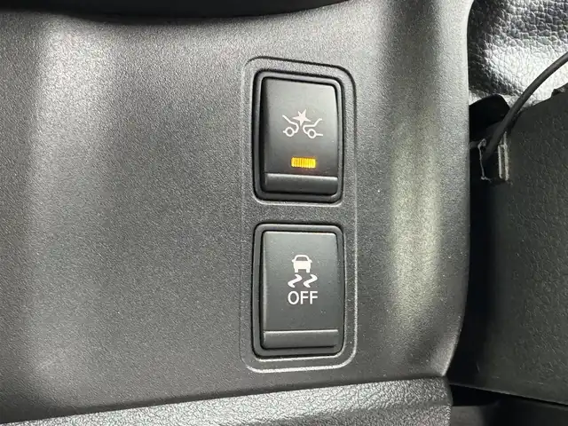 日産 セレナ ハイウェイスター プロパイロットED 愛知県 2016(平28)年 2.5万km ブリリアントホワイトパール 純正9インチナビ　/（フルセグ/BT/CD/DVD） /フリップダウンモニター　/レーダークルーズコントロール　/バックモニター　/衝突軽減システム　/コーナーセンサー　/レーンキープアシスト　/両側パワースライドドア　/ＥＴＣ　/純正ＡＷ