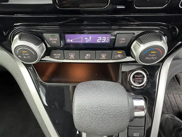 日産 セレナ ハイウェイスター プロパイロットED 愛知県 2016(平28)年 2.5万km ブリリアントホワイトパール 純正9インチナビ　/（フルセグ/BT/CD/DVD） /フリップダウンモニター　/レーダークルーズコントロール　/バックモニター　/衝突軽減システム　/コーナーセンサー　/レーンキープアシスト　/両側パワースライドドア　/ＥＴＣ　/純正ＡＷ