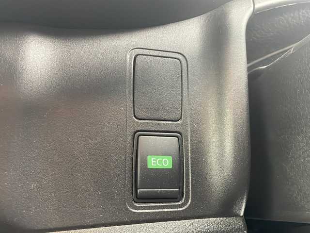 日産 セレナ ハイウェイスターVセレクションⅡ 岐阜県 2018(平30)年 9.4万km ブリリアントホワイトパール 純正ナビ　/フルセグＴＶ　/両側パワースライドドア　/テレビキャンセラー　/ビルトインＥＴＣ　/追従クルーズコントロール　/ＷＡＣ　/バックカメラ　/アイドリングストップ　/パワーステアリング　/パワーウィンドウ/純正フロアマット