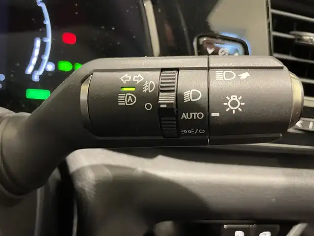 レクサス ＮＸ 350h バージョンL 熊本県 2023(令5)年 1.4万km ソニッククォーツ ・スマートキー/・プッシュスタート/・プリクラッシュセーフティ/・レーンデパーチャーアラート/・クリアランスソナー/・ブラインドスポットモニター/・パーキングブレーキサポート/・安心降車アシスト/・クロストラフィックアラート/・リアカメラデティクション/・プロアクティブドライブアシスト/・ロードサインアシスト/・赤革シート/・前席パワーシート/・全席シートヒーター /・前席エアシート /・ハンドルヒーター /・純正メモリナビ/　【Bluetooth・USB】/・フルセグTV/・全方位カメラ/・ETC2.0/・ヘッドアップディスプレイ/・デジタルインナーミラー/・ドライブレコーダー(前後録画)/・パワーバックドア/・LEDヘッドランプ/・LEDフォグランプ/・純正マット