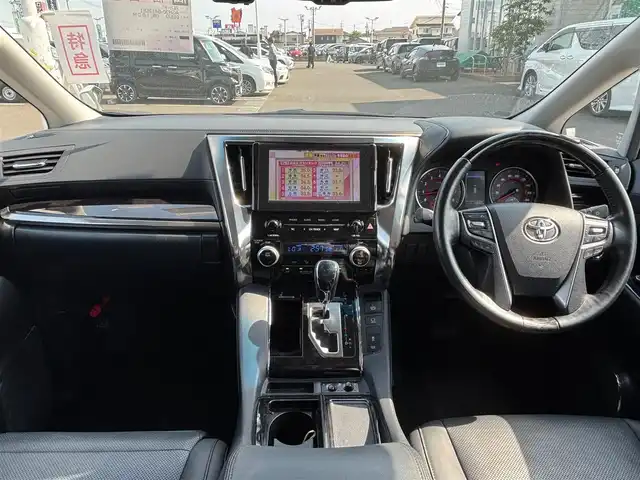 トヨタ アルファード S Cパッケージ 宮城県 2022(令4)年 4.4万km ホワイトパールクリスタルシャイン セーフティセンス/・プリクラッシュセーフティ/・レーントレーシングアシスト/・ロードサインアシスト/・アダプティブハイビームシステム/・レーダークルーズコントロール（全車速追従機能付）/パーキングサポートブレーキ（前後方静止物）/純正12インチフリップダウンモニター/9インチディスプレイオーディオ/・CD/DVDデッキ/・Bluetooth/・フルセグTV/バックカメラ/ビルトインETC/ドライブレコーダー/AC100V/100Wコンセント/パワーバックドア/両側パワースライドドア/合皮シート/シートヒーター/ベンチレーション/パワーシート（運転席メモリー機能付）/ウッドコンビステアリング/ステアリングヒーター/電動パーキングブレーキ/ブレーキホールド/3眼LEDヘッドランプ/スマートキー＆プッシュスタート/純正18インチAW/フロアマット/W/サイド/カーテンエアバッグ
