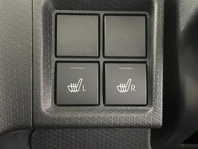 ダイハツ タント X セレクション 埼玉県 2020(令2)年 2.7万km マスタードイエローマイカメタリック 純正ナビ　バックカメラ　片側パワースライドドア　シートヒーター　衝突軽減　Ｂｌｕｅｔｏｏｔｈ　ＣＤ　ＤＶＤ　地デジＴＶ　ドライブレコーダー　ＬＥＤライト　スマートキー　オートライト　純正フロアマット