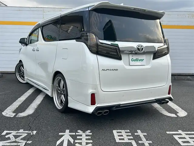 トヨタ アルファード S Cパッケージ 埼玉県 2019(令1)年 2.4万km ホワイトパールクリスタルシャイン /・ワンオーナー/・フルセグテレビ/・バックカメラ/・オットマン/・クルーズコントロール/・サンルーフ/・ドアバイザー/・プッシュスタート/・両側パワースライドドア/・パワーバックドア/・ETC2.0/・ABS/・レザーシート/・電動リアゲート/・エアバッグ/・アルミホイール/・サンルーフ/