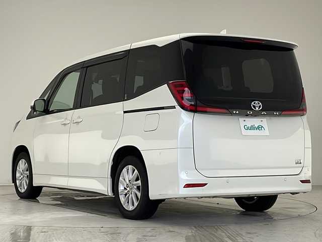 トヨタ ノア ハイブリッド G 愛知県 2022(令4)年 1万km ホワイトパールクリスタルシャイン 衝突軽減システム/純正10.5型ディズプレイオーディオ　ナビあり/フリップダウンモニター/両側パワースライドドア/レーダークルーズコントロール/フルセグ/CD DVD/Bluetooth/バックカメラ/コーナーセンサー/純正アルミホイール/ETC2.0/ブラインドスポットモニター/LEDヘッドライト/オートマチックハイビーム/ドライブレコーダー/ステアリングスイッチ/スマートキー/プッシュスタート