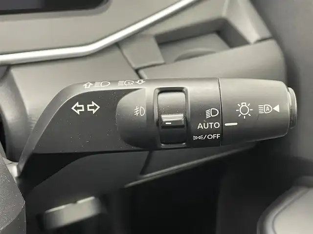 日産 ノート X 茨城県 2022(令4)年 1.1万km ダークメタルグレー 純正ナビ/全方位カメラ/フルセグ/デジタルインナーミラー/衝突被害軽減ブレーキ/車線逸脱抑制装置/BSW/オートマチックハイビーム/ソナー/ドラレコ/LEDヘッドライト/スマートキー