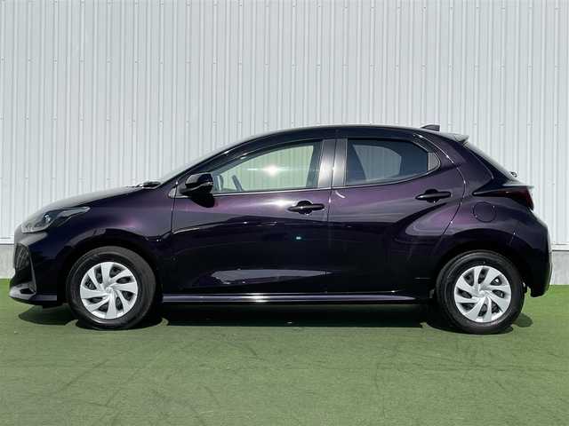 トヨタ ヤリス G 香川県 2020(令2)年 4万km ボルドーマイカメタリック 純正ナビ/→AM/FM/CD/DVD/Bluetooth/バックカメラ/衝突軽減ブレーキ/コーナーセンサー/レーンキープアシスト/前後ドライブレコーダー/ビルトインETC/ステアリングスイッチ/プッシュスタート/スマートキー/純正フロアマット