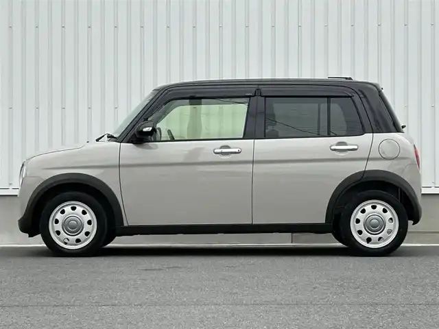 スズキ ラパン ＬＣ X 群馬県 2022(令4)年 2万km フォーンベージュメタリック/アーバンブラウン 2トーン ワンオーナー/純正ディスプレイオーディオ（FM/AM/Bluetooth/USB）/スズキセーフティサポート/・デュアルカメラブレーキサポート/・車線逸脱警報機能/バックカメラ/前席シートヒーター/ハーフレザーシート/プッシュスタート/ビルトインETC/革巻きステアリング/ステアリングスイッチ/アイドリングストップ/純正アルミホイール/純正フロアマット/LEDヘッドライト/ドアバイザー/２トーンルーフ/保証書/取扱説明書/スペアーキー１本