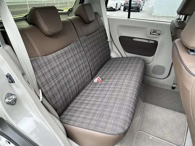 スズキ ラパン ＬＣ X 群馬県 2022(令4)年 2万km フォーンベージュメタリック/アーバンブラウン 2トーン ワンオーナー/純正ディスプレイオーディオ（FM/AM/Bluetooth/USB）/スズキセーフティサポート/・デュアルカメラブレーキサポート/・車線逸脱警報機能/バックカメラ/前席シートヒーター/ハーフレザーシート/プッシュスタート/ビルトインETC/革巻きステアリング/ステアリングスイッチ/アイドリングストップ/純正アルミホイール/純正フロアマット/LEDヘッドライト/ドアバイザー/２トーンルーフ/保証書/取扱説明書/スペアーキー１本