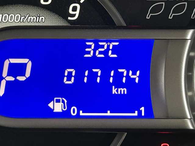 日産 デイズ ルークス ハイウェイスターX 大阪府 2015(平27)年 1.8万km チタニウムグレーメタリック 純正ナビＴＶ　全方位カメラ　ＥＴＣ　ドラレコ　衝突軽減　片側パワスラ　電動ミラー　オートエアコン　スマートキー　プッシュスタート　ＨＩＤヘッドライト　純正アルミホイール　アイドリングストップ　パワステ