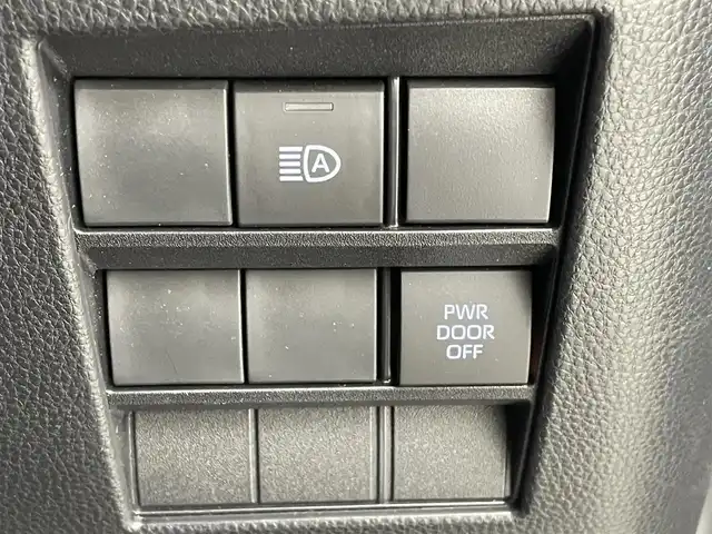 トヨタ ヴォクシー S－Z 熊本県 2022(令4)年 3.5万km グリッターブラックガラスフレーク セーフティセンス（衝突回避支援パッケージ）/・プリクラッシュセーフティ/・レーンディパーチャーアラート/・オートマチックハイビーム/・ドライバー異常時対応システム/・発進遅れ告知機能/・レーントレーシングアシスト/・レーダークルーズコントロール/・ロードサインアシスト/・プロアクティブドライビングアシスト/純正10.5インチディスプレイオーディオ/・車載メモリーナビ/・DVD/CD/・12スピーカー/・USB入力/・Apple CarPlay / Android Auto/・ETC2.0ユニット/・AM/ワイドFMチューナー/・地デジTV/・HDMI入力/・バックカメラ/純正13.2型有機EL後席モニター/両側パワースライドドア/LEDヘッドライト/ビルトインETC/ハーフレザーシート/前後コーナーセンサー/スマートキー