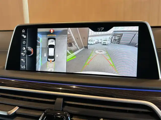 ＢＭＷ ７５０Ｌｉ Mスポーツ 宮城県 2016(平28)年 5万km ミネラルホワイト リヤコンフォートパッケージ/スカイラウンジガラスサンルーフ/リヤエンターテイメントシステム/アクティブクルーズコントロール/レーンキープアシスト/レーンチェンジウォーニング/ヘッドアップディスプレイ/harman/kardon/iDriveナビゲーションシステム/フルセグTV/全方位カメラ/ブラックレザーシート/シートベンチレーション/シートヒーター/メモリ機能付きパワーシート/純正20インチAW/レーザーライトLEDヘッドライト/後席専用タブレット