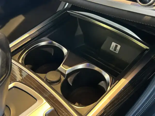 ＢＭＷ ７５０Ｌｉ Mスポーツ 宮城県 2016(平28)年 5万km ミネラルホワイト リヤコンフォートパッケージ/スカイラウンジガラスサンルーフ/リヤエンターテイメントシステム/アクティブクルーズコントロール/レーンキープアシスト/レーンチェンジウォーニング/ヘッドアップディスプレイ/harman/kardon/iDriveナビゲーションシステム/フルセグTV/全方位カメラ/ブラックレザーシート/シートベンチレーション/シートヒーター/メモリ機能付きパワーシート/純正20インチAW/レーザーライトLEDヘッドライト/後席専用タブレット