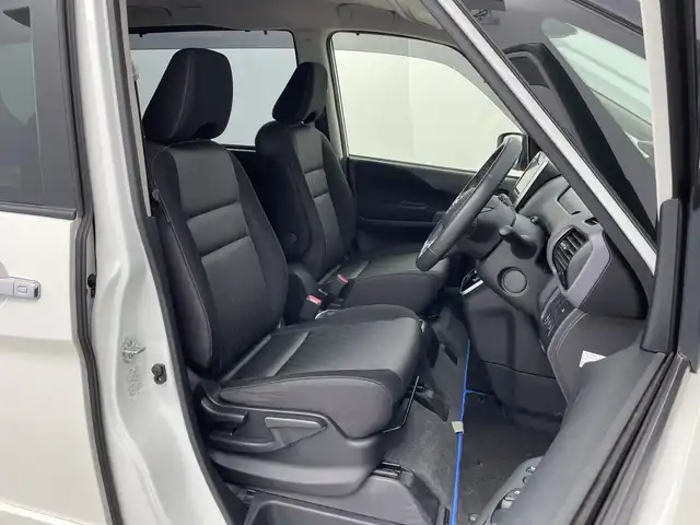 日産 セレナ e－パワー ハイウェイスター V 新潟県 2020(令2)年 5.4万km ブリリアントホワイトパール 禁煙車/純正メモリナビ/ステアリングスイッチ/全周囲カメラ/プロパイロット/デジタルインナーミラー/両側パワースライドドア/ドライブレコーダー/ブラインドスポットモニター/ドアバイザー/ETC
