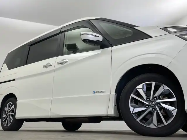 日産 セレナ e－パワー ハイウェイスター V 新潟県 2020(令2)年 5.4万km ブリリアントホワイトパール 禁煙車/純正メモリナビ/ステアリングスイッチ/全周囲カメラ/プロパイロット/デジタルインナーミラー/両側パワースライドドア/ドライブレコーダー/ブラインドスポットモニター/ドアバイザー/ETC