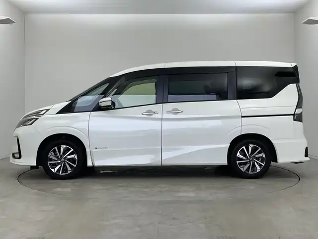 日産 セレナ e－パワー ハイウェイスター V 新潟県 2020(令2)年 5.4万km ブリリアントホワイトパール 禁煙車/純正メモリナビ/ステアリングスイッチ/全周囲カメラ/プロパイロット/デジタルインナーミラー/両側パワースライドドア/ドライブレコーダー/ブラインドスポットモニター/ドアバイザー/ETC