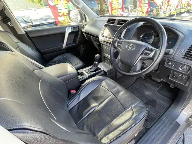 トヨタ ランドクルーザー プラド TX 長野県 2019(平31)年 18.8万km アバンギャルドブロンズメタリック ワンオーナー/アルパインナビ/フルセグテレビ/AM/FM/Bluetooth/HDMI・IPod/USB/バックカメラ/クルーズコントロール/プッシュスタート/ドアバイザー/ETC/ヘッドライトウォッシャー/フォグランプ/LEDヘッドライト/4WD/17インチAW/保証書/取扱説明書/記録簿/スペアキー/パワーウィンドウ/レザーシート/純正フロアマット/レーンキープアシスト/オールテレーンタイヤ