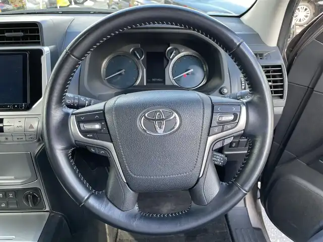 トヨタ ランドクルーザー プラド TX 長野県 2019(平31)年 18.8万km アバンギャルドブロンズメタリック ワンオーナー/アルパインナビ/フルセグテレビ/AM/FM/Bluetooth/HDMI・IPod/USB/バックカメラ/クルーズコントロール/プッシュスタート/ドアバイザー/ETC/ヘッドライトウォッシャー/フォグランプ/LEDヘッドライト/4WD/17インチAW/保証書/取扱説明書/記録簿/スペアキー/パワーウィンドウ/レザーシート/純正フロアマット/レーンキープアシスト/オールテレーンタイヤ