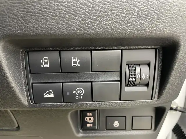 三菱 デリカミニ T プレミアム 千葉県 2025(令7)年 0.1千km アメジストブラック/シルキーホワイト 届出済未使用車/4WD/・ダウンヒルアシストコントロール/衝突軽減ブレーキ/・コーナーセンサー/・先行車お知らせ機能/・マイパイロット/純正9型ディスプレイオーディオ/・フルセグTV/Bluetooth/AppleCarPlay/・全方位カメラ/両側パワースライドドア/革巻きステアリング/・ステアリングスイッチ/・ステアリングヒーター/・パドルシフト/DNシートヒーター/ルーフレール/オートライト/・LEDヘッドライト/・LEDフォグランプ/純正１５インチAW