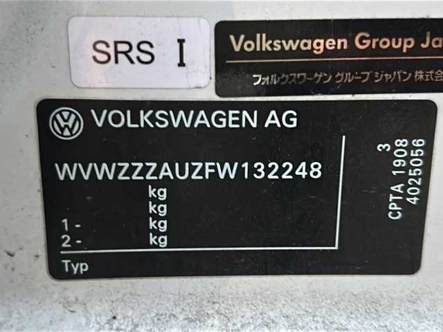 フォルクスワーゲン ゴルフ エディション40 山形県 2014(平26)年 8.8万km 白 純正ナビ/Bluetooth/フルセグＴＶ/バックカメラ/電子パーキング/ブレーキホールド/アダプティブクルーズコントロール/レーンキープアシスト/衝突軽減ブレーキ/パドルシフト/ハーフレザーシート/シートヒーター/オートエアコン/純正17インチアルミホイール/スマートエントリー/ビルトインETC /オートLEDヘッドライト/フォグランプ/スタッドレスタイヤ積載/(205/55/16  5mm)