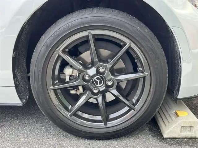 マツダ ロードスター S レザーパッケージ 奈良県 2015(平27)年 3.1万km セラミックM ワンオーナー　/純正ＳＤナビ　/フルセグ　/Ｂｌｕｅｔｏｏｔｈ　/ＣＤ／ＤＶＤ　/ＡＵＸ　/ＵＳＢ入力端子　/ＢＯＳＥサウンド　/バックカメラ　/ＥＴＣ　/スペアキー　/バックカメラ　/シートヒーター　/純正アルミホイール