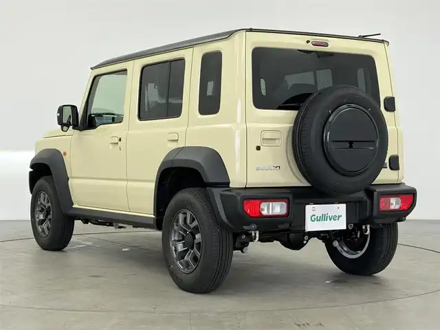 スズキ ジムニー ノマド FC 愛知県 2025(令7)年 0.1千km ベージュ 登録済未使用車/登録時走行距離37km/スズキセーフティサポート/4WD/革巻きステアリング/ステアリングリモコン/アダプティブクルーズコントロール/前席シートヒーター/純正15インチアルミホイール/純正フロアマット/ミラーヒーター