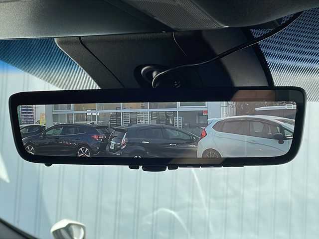 トヨタ ヴェルファイア Z ゴールデンアイズ 長野県 2020(令2)年 2.3万km ホワイトパールクリスタルシャイン ツインムーンルーフ/モデリスタエアロ/純正メモリナビフルセグTV/バックカメラ/ビルトインETC/デジタルインナーミラー/両側パワースライドドア/パワーバックドア/社外20インチアルミ/トヨタセーフティセンス/ハーフレザーシート/レーダークルーズコントロール/前後コーナーセンサー/保証書