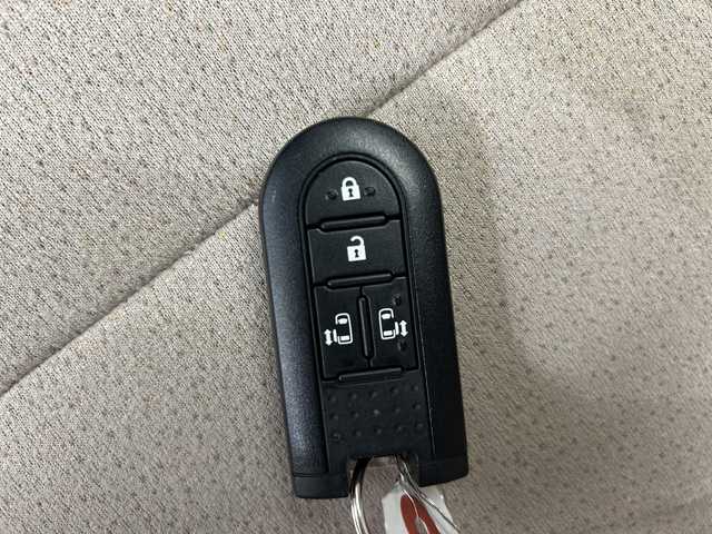 ダイハツ ムーヴ キャンバス G メイクアップ VS SAⅢ 栃木県 2021(令3)年 2.5万km パールホワイトⅢ/ナチュラルベージュマイカメタリック 2トーン 純正ナビ/(CD/DVD/フルセグTV/Bluetooth/USB)/バックカメラ/全方位カメラ/スマートアシスト/ETC/前方ドラレコ/両側パワースライドドア/シートヒーターD席　/2トーン　ベージュ/パーム/オートライト/LEDヘッドライト/横滑り防止機能/フォグランプ/スマートキー/プッシュスタート/アイドリングストップ/ステアリングスイッチ/電動格納ミラー/フロアマット