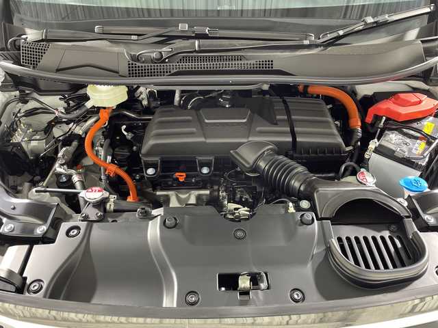 ホンダ ステップワゴン スパーダ eHEV 神奈川県 2025(令7)年 0.1千km プラチナホワイトパール 登録済未使用車/純正11.4型メモリーホンダコネクトナビゲーション【LXM-247VfLi】/フルセグ　Bluetooth　CD DVD　SD　USB　/バックカメラ/両側電動スライドドア/パワーバックドア/ホンダセンシング/CMBS衝突軽減ブレーキ/LKAS車線維持支援システム/路外逸脱制御機能/渋滞運転支援機能/誤発進抑制機能/ブラインドスポットインフォメーション/レーダークルーズコントロール/ECON/アイドリングストップ/ハーフレザーシート/前席シートヒーター/革巻きステアリング/パドルシフト/ステアリングスイッチ/電動パーキングブレーキ/オートブレーキホールド/プッシュスタート/スマートキー/LEDヘッドランプ/フロントフォグランプ/純正16インチアルミホイール/電格ウインカーミラー/取説　保証書　スペアキー