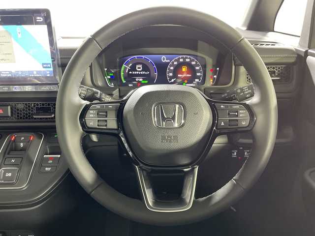 ホンダ ステップワゴン スパーダ eHEV 神奈川県 2025(令7)年 0.1千km プラチナホワイトパール 登録済未使用車/純正11.4型メモリーホンダコネクトナビゲーション【LXM-247VfLi】/フルセグ　Bluetooth　CD DVD　SD　USB　/バックカメラ/両側電動スライドドア/パワーバックドア/ホンダセンシング/CMBS衝突軽減ブレーキ/LKAS車線維持支援システム/路外逸脱制御機能/渋滞運転支援機能/誤発進抑制機能/ブラインドスポットインフォメーション/レーダークルーズコントロール/ECON/アイドリングストップ/ハーフレザーシート/前席シートヒーター/革巻きステアリング/パドルシフト/ステアリングスイッチ/電動パーキングブレーキ/オートブレーキホールド/プッシュスタート/スマートキー/LEDヘッドランプ/フロントフォグランプ/純正16インチアルミホイール/電格ウインカーミラー/取説　保証書　スペアキー