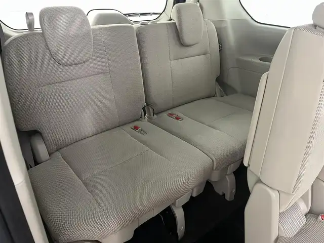 日産 セレナ X 福島県 2016(平28)年 5.3万km アズライトブルー 安全運転支援装備/・衝突軽減ブレーキ/・プロパイロット機能/・踏み間違い衝突防止アシスト/・車線逸脱警報/・アラウンドビューモニター/・横滑り防止/・パーキングアシスト/純正フリップダウンモニター/デジタルインナーミラー/純正9インチSDナビ/型式：MM516‐L/・フルセグTV/・全方位カメラ/・Blu-ray/・CD、DVD/・Bluetooth/・ビルトインETC/・FM、AM/・AUX/・ステアリングスイッチ/両側パワースライドドア/オートライト/純正鉄チンキャップ/純正フロアマット/ロールサンシェード/アイドリングストップ/ウォークスルー/プッシュスタート/・スマートキー/・スペアキー