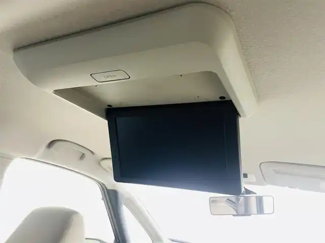 日産 セレナ X 福島県 2016(平28)年 5.3万km アズライトブルー 安全運転支援装備/・衝突軽減ブレーキ/・プロパイロット機能/・踏み間違い衝突防止アシスト/・車線逸脱警報/・アラウンドビューモニター/・横滑り防止/・パーキングアシスト/純正フリップダウンモニター/デジタルインナーミラー/純正9インチSDナビ/型式：MM516‐L/・フルセグTV/・全方位カメラ/・Blu-ray/・CD、DVD/・Bluetooth/・ビルトインETC/・FM、AM/・AUX/・ステアリングスイッチ/両側パワースライドドア/オートライト/純正鉄チンキャップ/純正フロアマット/ロールサンシェード/アイドリングストップ/ウォークスルー/プッシュスタート/・スマートキー/・スペアキー