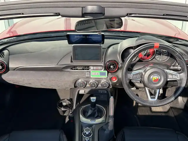 アバルト １２４ スパイダー 神奈川県 2016(平28)年 9.7万km 赤 純正ナビ／フルセグＴＶ／Ｂｌｕｅｔｏｏｔｈ／ＣＤ／ＤＶＤ/クルーズコントロール/バックカメラ/前席シートヒーター/レザーシート/リアコーナーセンサー/オートライト/フォグランプ/スペアキー/ABS/盗難防止装置/横滑り防止装置/LEDヘッドライト/取扱説明書