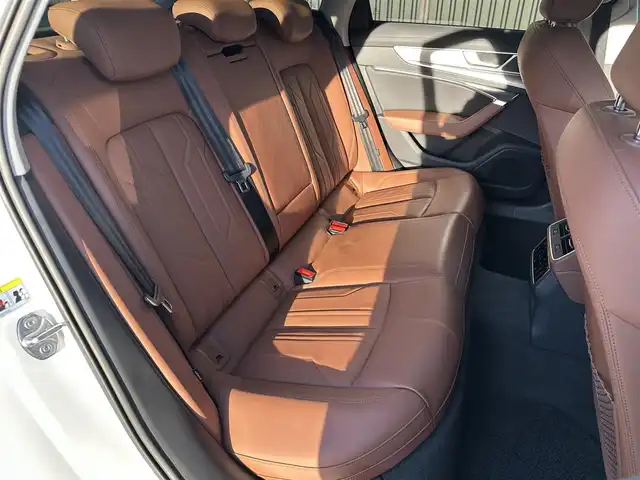 アウディ Ａ６ アバント 40TDIクワトロスポーツ 福島県 2021(令3)年 2.1万km 白 マトリクスLED/純正ナビ(USB/BT)/フルセグTV/茶レザーシート/シートヒーター/パワーシート/パワーバックドア/ワイアレスチャージャー/オートホールド/パドルシフト/ステアリングスイッチ/レインセンサー/純正18AW/純正フロアマット